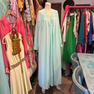 NWT Vintage Robe & Gown Set